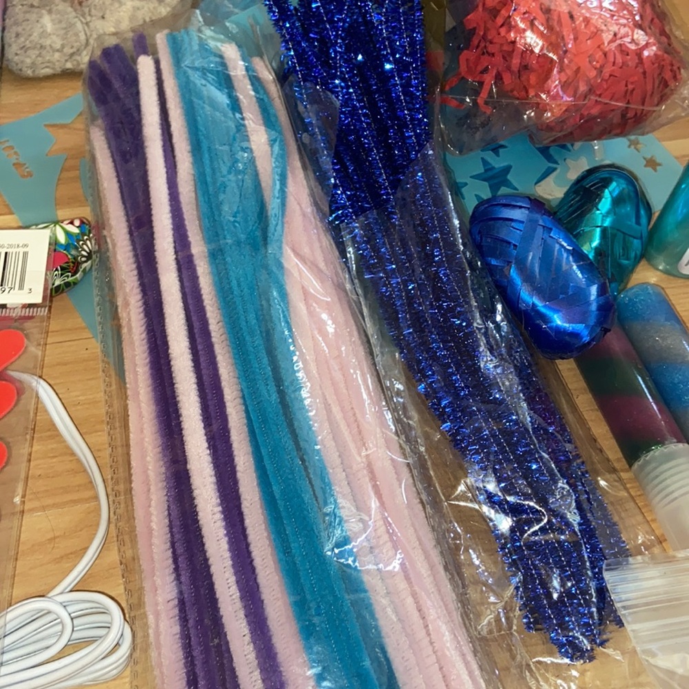 CRAFTS OVER FLOWING 💖💕💖